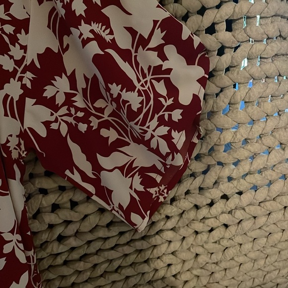 Women’s blouse - Picture 2 of 3